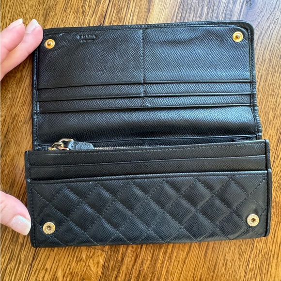 💙LAST DAY💙 Prada Saffiano Quilted Black Leather Long Wallet (w/ COA) - Picture 3 of 14